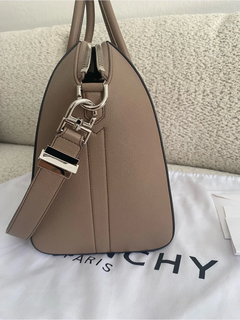 Givenchy Antigona Medium Sugar Linen Taupe Shoulder Top Handle Bag EUC